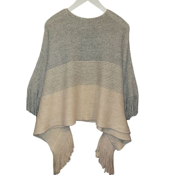 NWOT GENTLE Fawn Tristan Sweater Poncho Fringe Grey Gray Cream OS - Picture 5 of 9